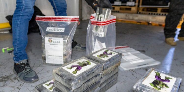 Incautan 120 paquetes de cocaína en Puerto Caucedo con destino a Londres