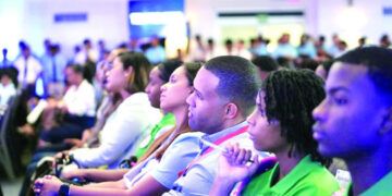 Indotel lanza programa de alfabetización digital para 100,000 personas
