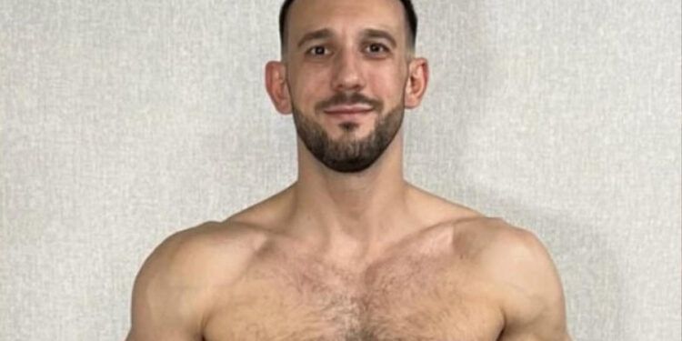 Influencer ruso Dmitry Nuyanzin muere tras ingerir 10 mil calorías al día en un reto extremo