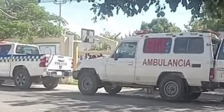 Ingresan 14 estudiantes intoxicados en escuela de Mao