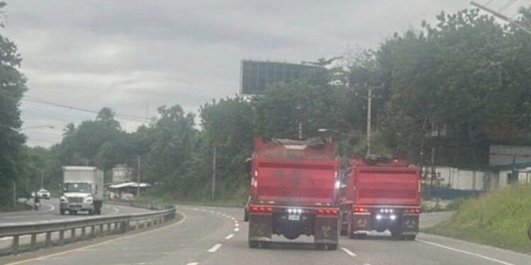 Intrant multará con RD$10,000 a camiones en carril izquierdo