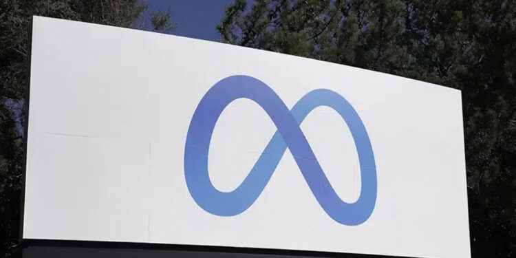 Irlanda multa a Meta con $263M por fallo de seguridad en Facebook