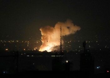 Israel ataca avión iraní de reabastecimiento en aeropuerto de Mashad