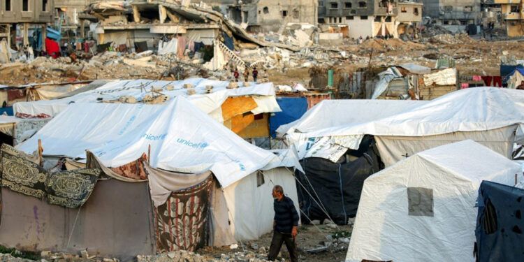 Israel declara tregua parcial y reanuda ayuda a Gaza
