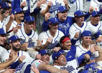 Italia vence a Puerto Rico y avanza a semifinales