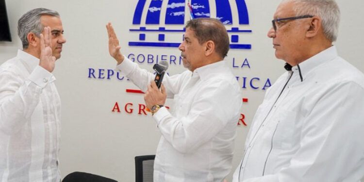 Iván Hernández Guzmán asume como director del Intabaco y destaca el crecimiento del sector