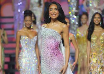 Jennifer Ventura honra a su madre con vestido de gala en Miss Universo RD 2025