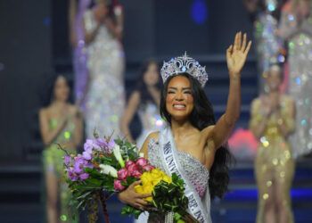 Jennifer Ventura será coronada reina del Carnaval de Barahona