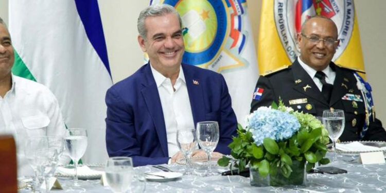 Joel Santos condena amenazas contra Abinader