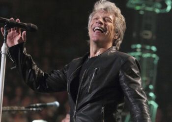 Jon Bon Jovi anuncia su primera gira mundial tras cirugía vocal