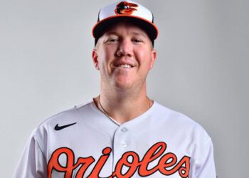 Josh Lester reforzará a las Estrellas Orientales en la Lidom