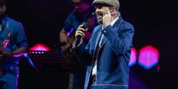 Juan Luis Guerra llena el Estadio Cibao en Santiago