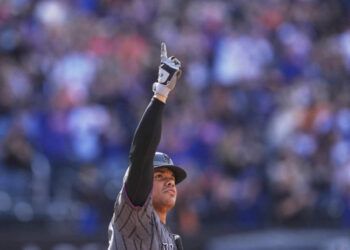 Juan Soto rompe sequía de jonrones y Mets hunden más a Rockies