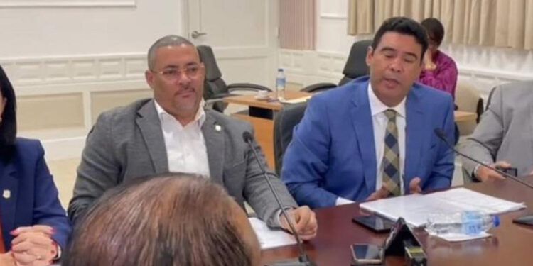 Juristas analizarán reforma al Código de Trabajo con enfoque en cesantía