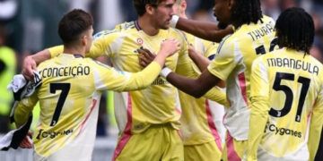 Juventus empata 1-1 y se aleja del líder Nápoles