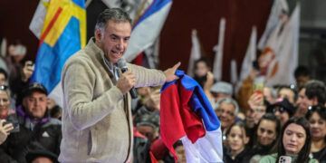 La izquierda se reúne en la juramentación de Orsi