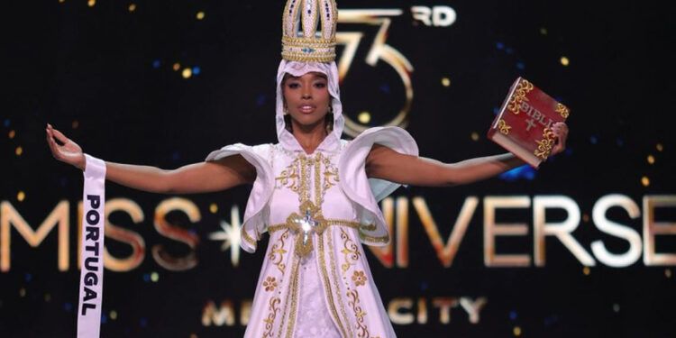 La polémica de Miss Portugal por traje típico inspirado en la Virgen de Fátima