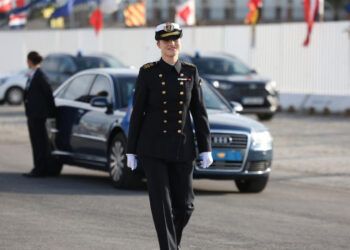 La Princesa Leonor se embarca en un buque escuela para completar su instrucción militar