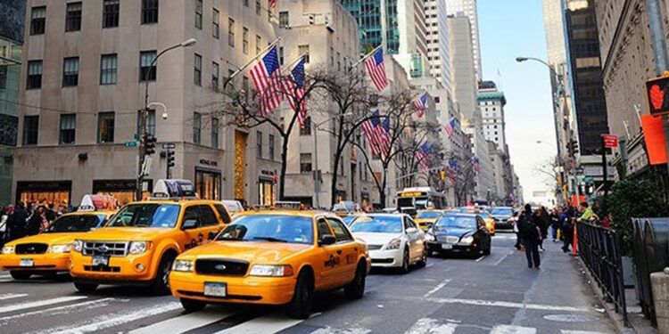 Ladrones acechan a repartidores migrantes en Nueva York