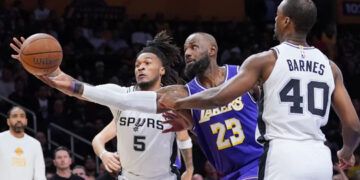 Lakers caen ante Spurs sin Wembanyama en la Copa NBA