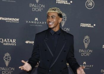 Lamine Yamal y Vicky López ganan el Trofeo Kopa 2025 como mejores jóvenes del fútbol