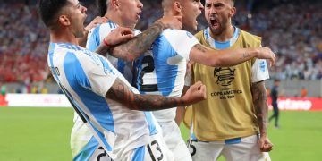 Lautaro marca y Argentina pasa a cuartos en Copa América