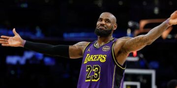 LeBron James seguiría en los Lakers para la temporada 2025-26