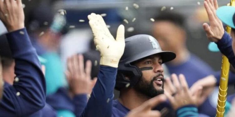 Leody Taveras decide con jonrón triunfo de Marineros sobre Medias Blancas