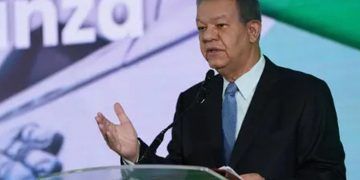 Leonel denuncia manipulación en datos de inseguridad