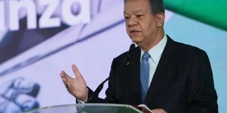 Leonel denuncia manipulación en datos de inseguridad