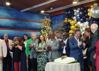Leonel Fernández celebra sus 71 años: "Estoy en la adolescencia de la vejez"