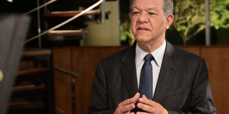 Leonel Fernández rechaza candidaturas independientes tras fallo del TC