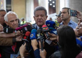 Leonel Fernández satisfecho por elecciones en Venezuela sin violencia