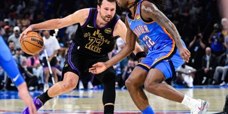Lesión de Doncic afecta premios NBA por regla 65 juegos