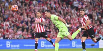 Lewandowski no volverá a la selección de Polonia mientras Probierz sea técnico