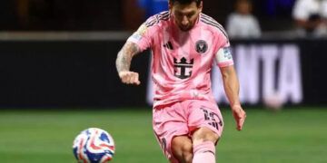 Messi decide con un tiro libre la victoria del Inter 2-1 ante FC Porto