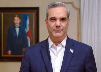 Luis Abinader cumple 58 años y recibe felicitaciones de líderes políticos