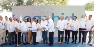 Luis Abinader inaugura carreteras estratégicas en la sierra de Santiago