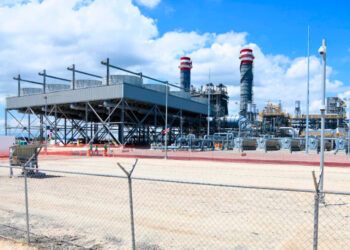 Luis Abinader inaugura planta eléctrica de 414 MW