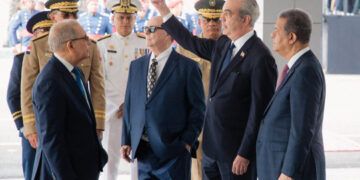 Luis Abinader y expresidentes acuerdan política común sobre Haití