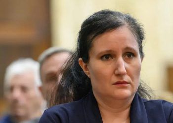 Madre condenada a cadena perpetua en Italia por la muerte de su hija