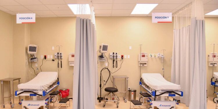 Madre pide ayuda para salvar a su hijo hospitalizado.