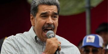 Maduro acusa a Abinader de "ladrón" por confiscación de avión en RD