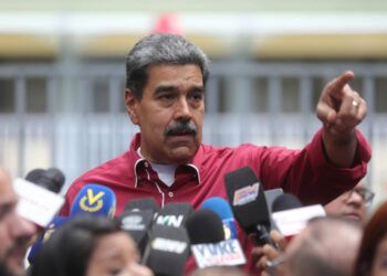 Maduro consolida poder en elecciones sin oposición real