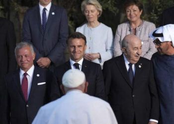 Mandatarios de europa debaten migración y seguridad en cumbre.