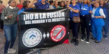 Manifestantes rechazan fusión de Educación y Mescyt