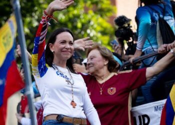 María corina machado espera negociación con maduro para transición ordenada