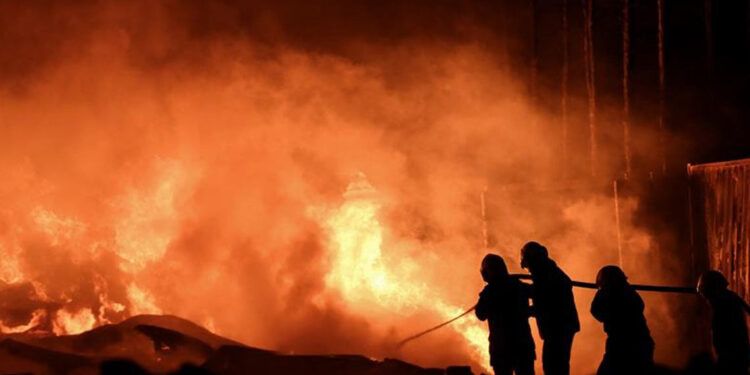 Más de 20 heridos por explosión en zona industrial al sur de Buenos Aires