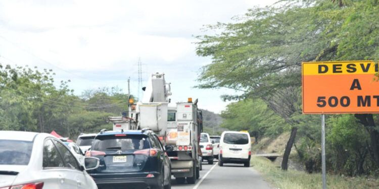 Más de 720 mil vehículos salieron de Santo Domingo