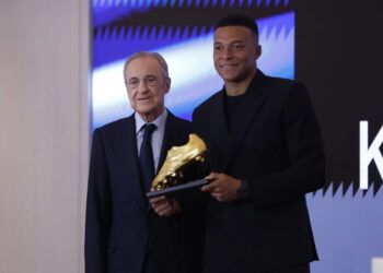Mbappé recibe la Bota de Oro y agradece al Real Madrid